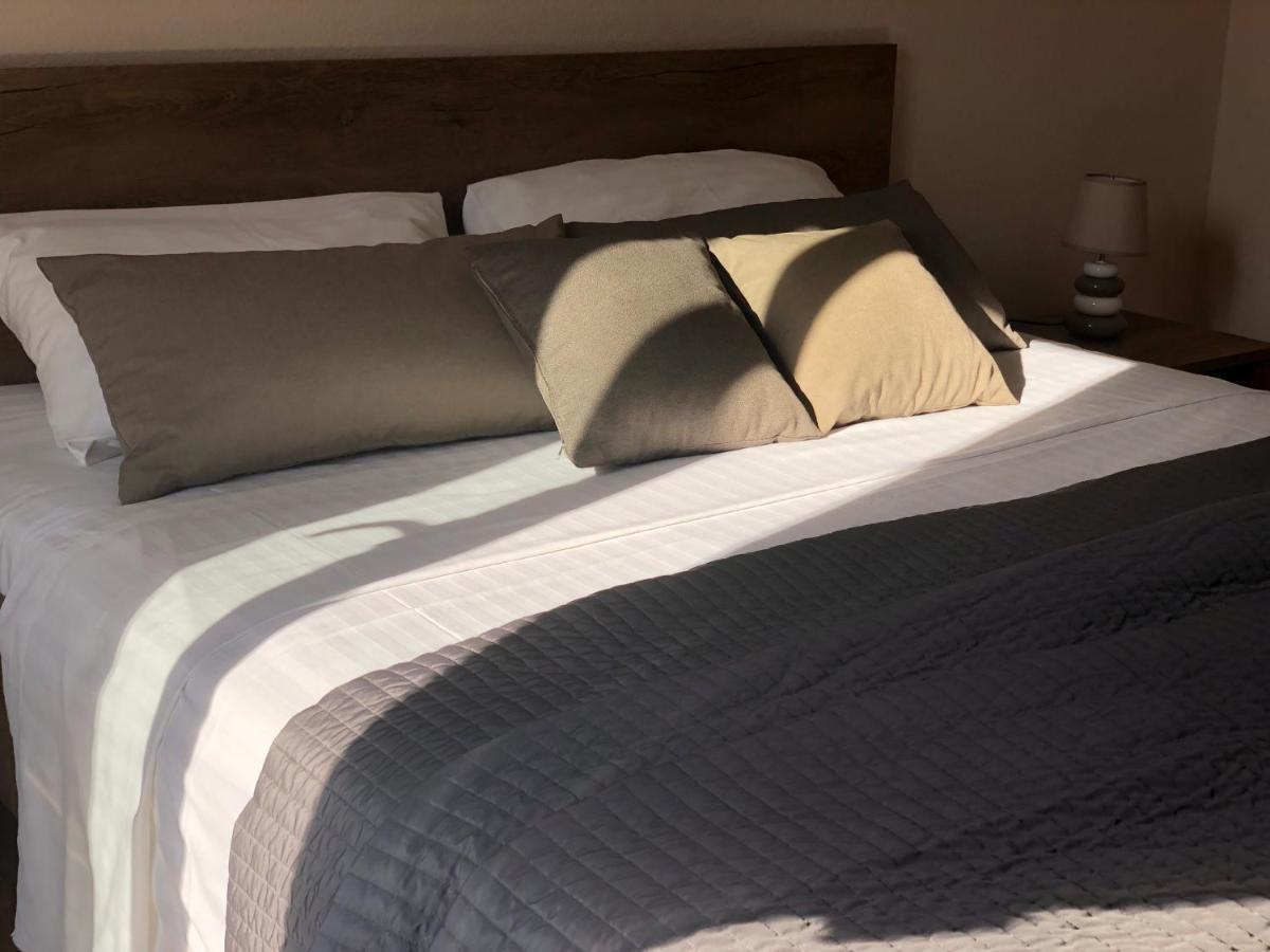 Bed & Breakfast Kurtic Supetar Exterior foto
