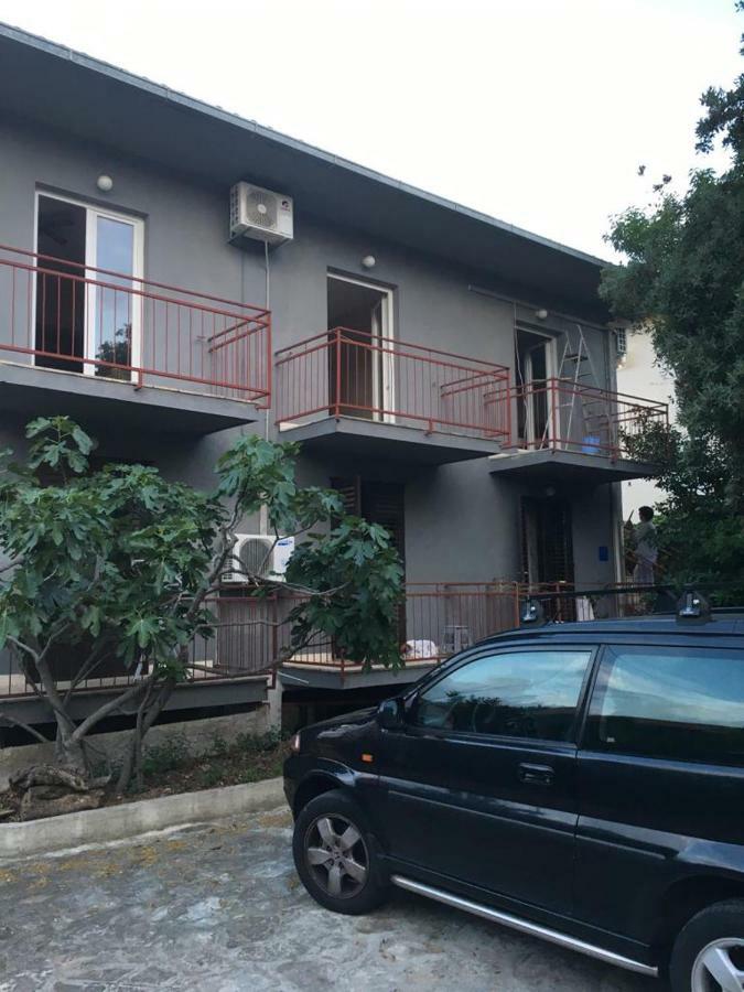 Bed & Breakfast Kurtic Supetar Exterior foto